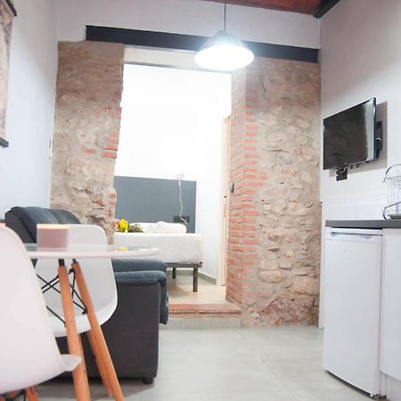 Caleros 8 Estudio - Apartamentos De La Parte Antigua De Caces Exteriör bild