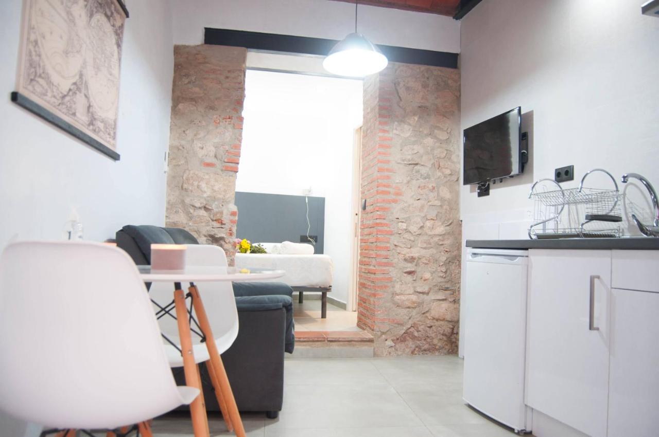 Caleros 8 Estudio - Apartamentos De La Parte Antigua De Caces Exteriör bild